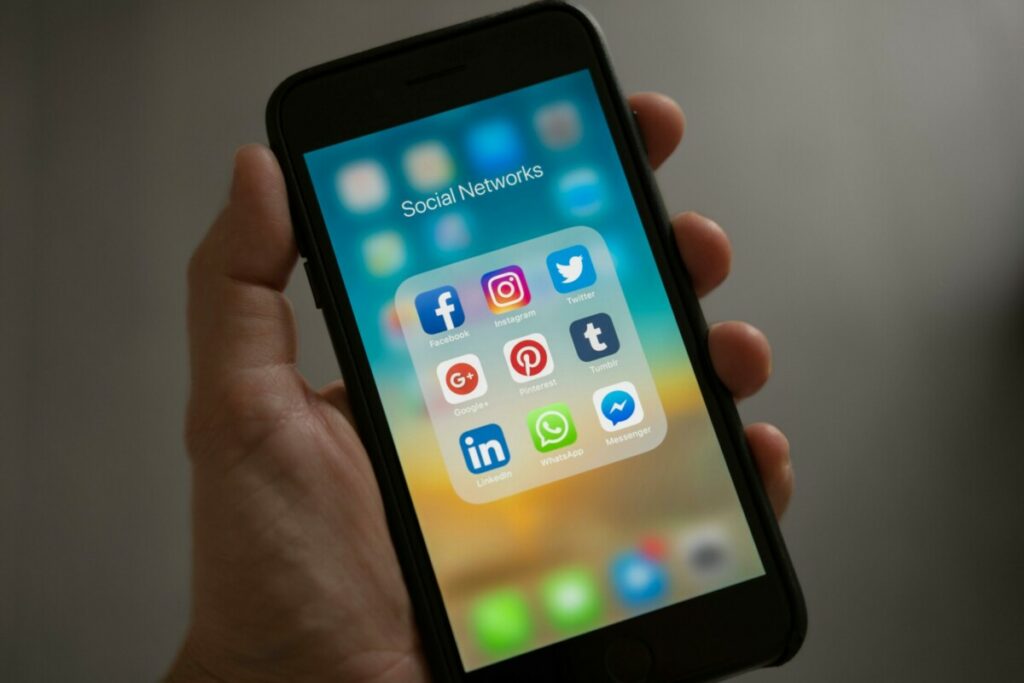Lees meer over het artikel De beste tijden om te posten op social media in 2024